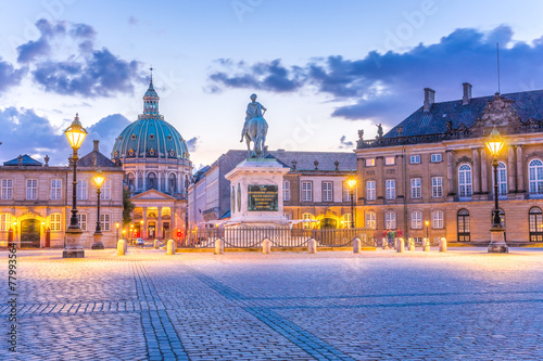 Fotoroleta pałac dania skandynawia kościół zamek