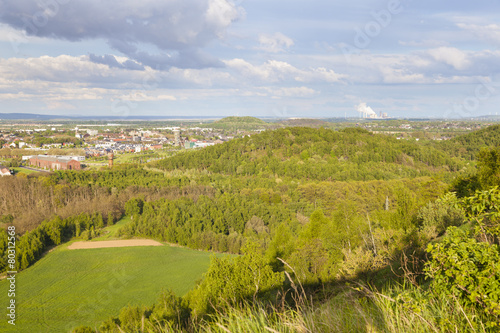 Naklejka wioska lato wzgórze las natura