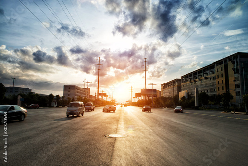 Fotoroleta słońce droga miejski