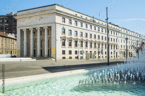 Naklejka narodowy fontanna pałac