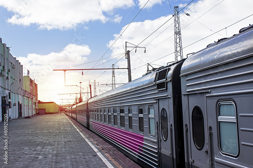 Naklejka transport peron zmierzch lokomotywa