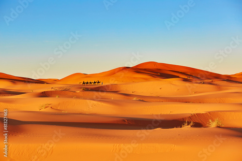 Naklejka orientalne pustynia wzgórze pejzaż wydma