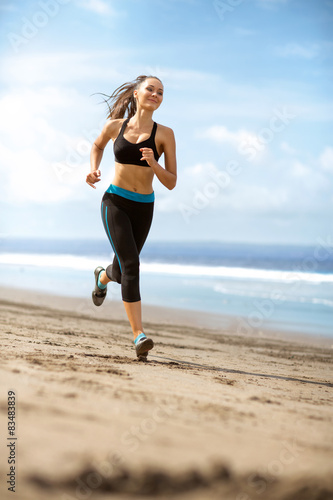 Plakat jogging morze wybrzeże