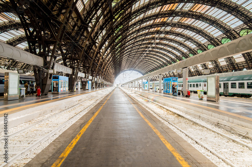 Obraz na płótnie metropolia miasto transport pociąg wakacje