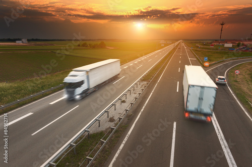 Fototapeta autostrada trawa słońce ruch niebo