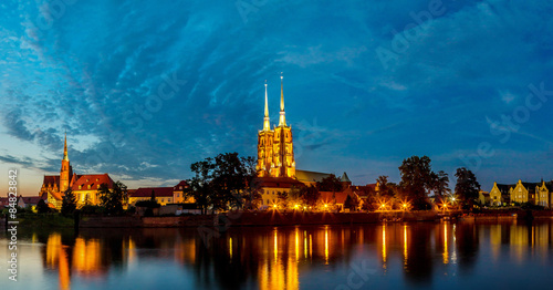 Naklejka panoramiczny panorama lato kościół miejski