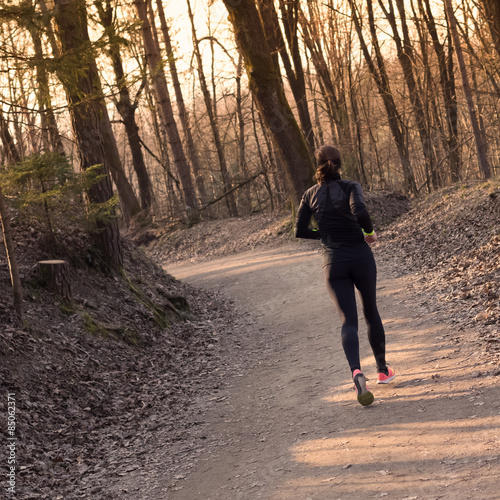 Naklejka ćwiczenie jogging natura jesień sportowy