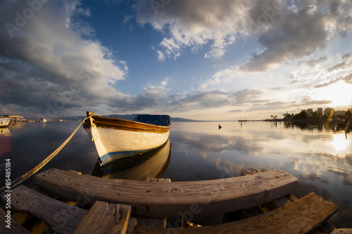 Fotoroleta lato plaża łódź wybrzeże stary