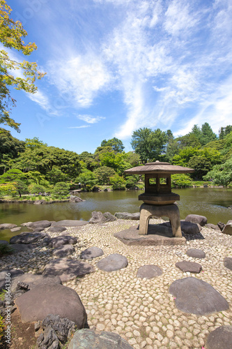 Plakat błękitne niebo krajobraz japonia park ogród japoński