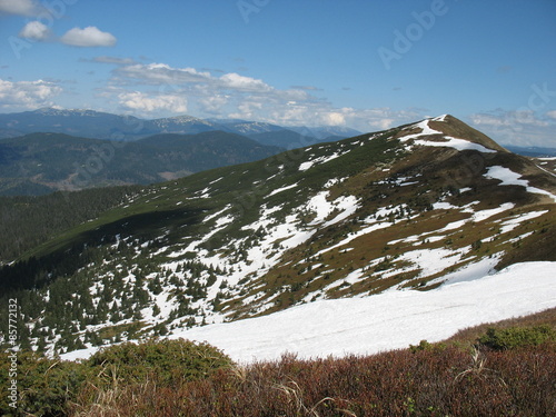 Naklejka śnieg słońce karpaty góra horyzont