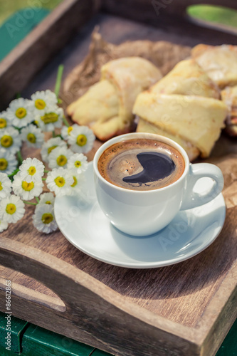 Obraz na płótnie ogród jedzenie cappucino