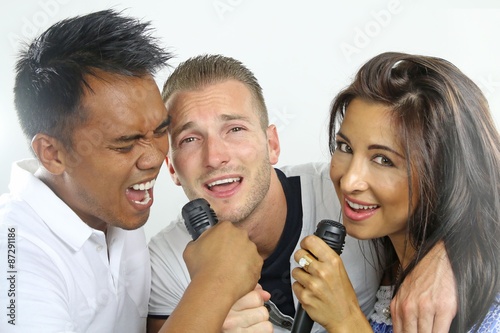 Plakat śpiew ludzie karaoke kobieta mikrofon