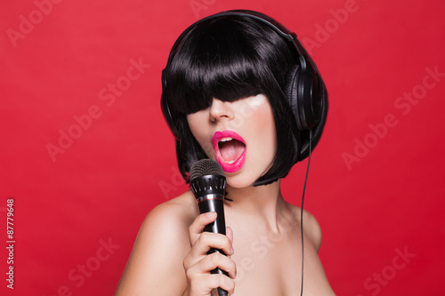 Naklejka dziewczynka muzyka ludzie portret mikrofon